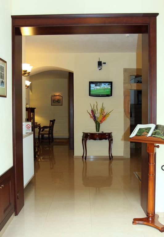 Hotel U Krale Йичин Экстерьер фото